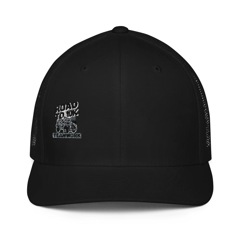Men’s Road to 10k Teamwork Closed-Back Trucker Hat
