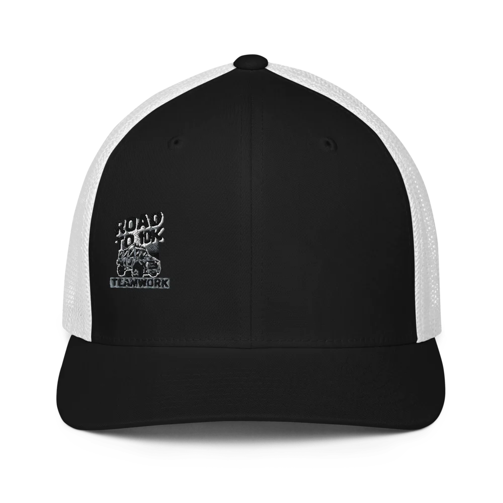 Men’s Road to 10k Teamwork Closed-Back Trucker Hat