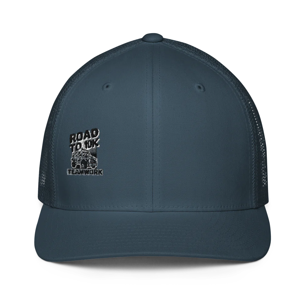 Men’s Road to 10k Teamwork Closed-Back Trucker Hat